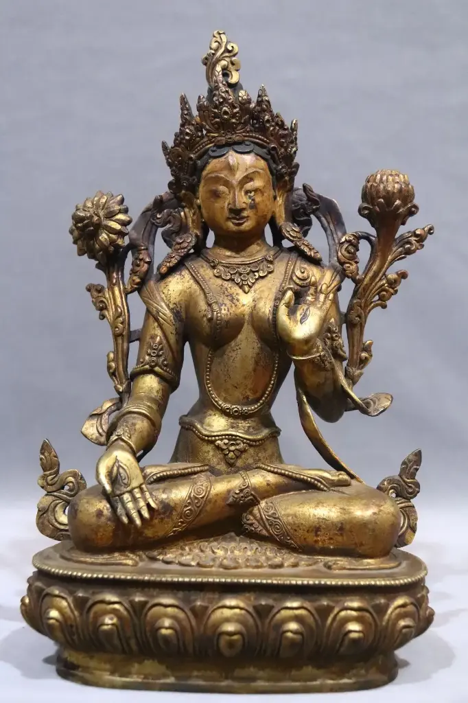 Antique White Tara Statue – Embodiment of Healing & Longevity 