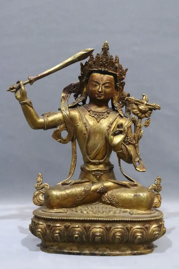 Manjushri Statue – The Copper Embodiment of Supreme Wisdom